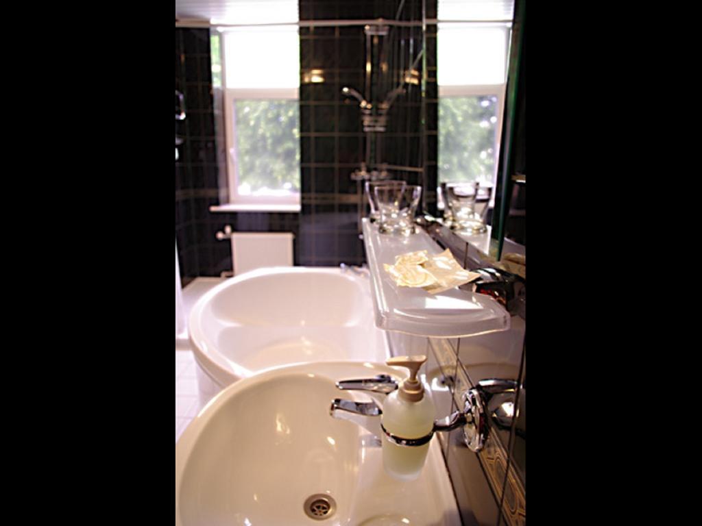 Hotel Krunk ซิลลาแมเอ ห้อง รูปภาพ